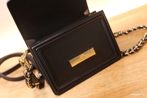 WIS DAUPHINE LOUIS VUITTON 0929